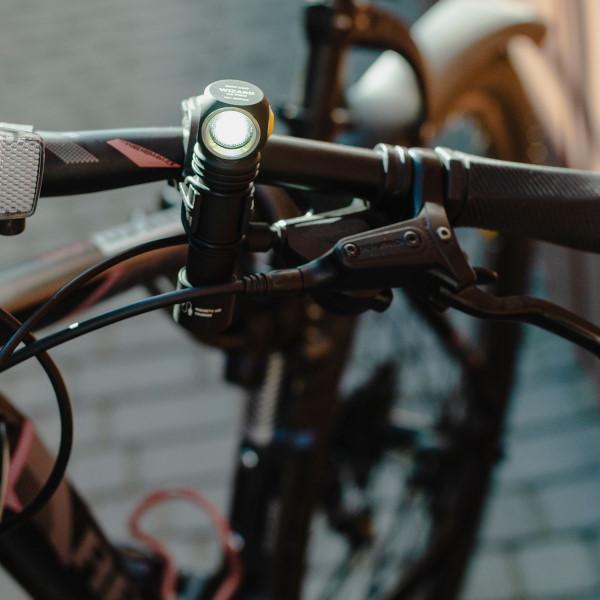 Armytek-Wizard-C2-Pro-otsalamppu 4