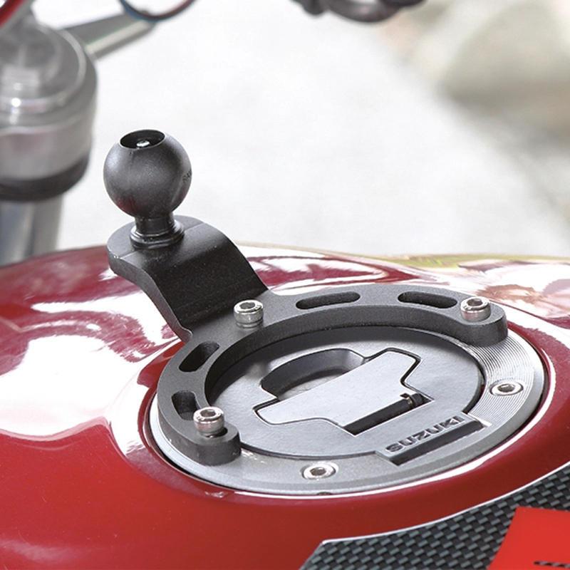 RAM-MOUNTS-B-koon-kiinnike-bensatankkiin-RAM-B-410U-2