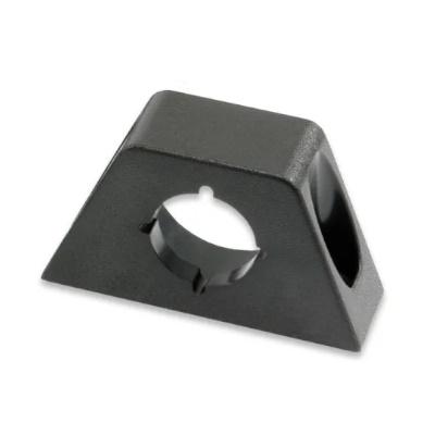 USB-pesän kiinnike kojelaudan päälle